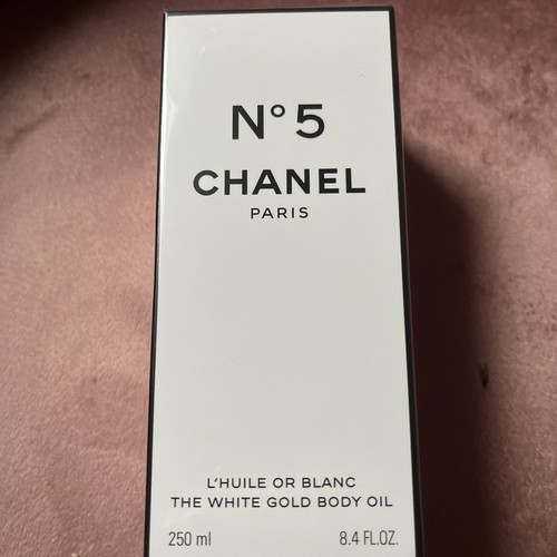 Chanel white gold body - white,